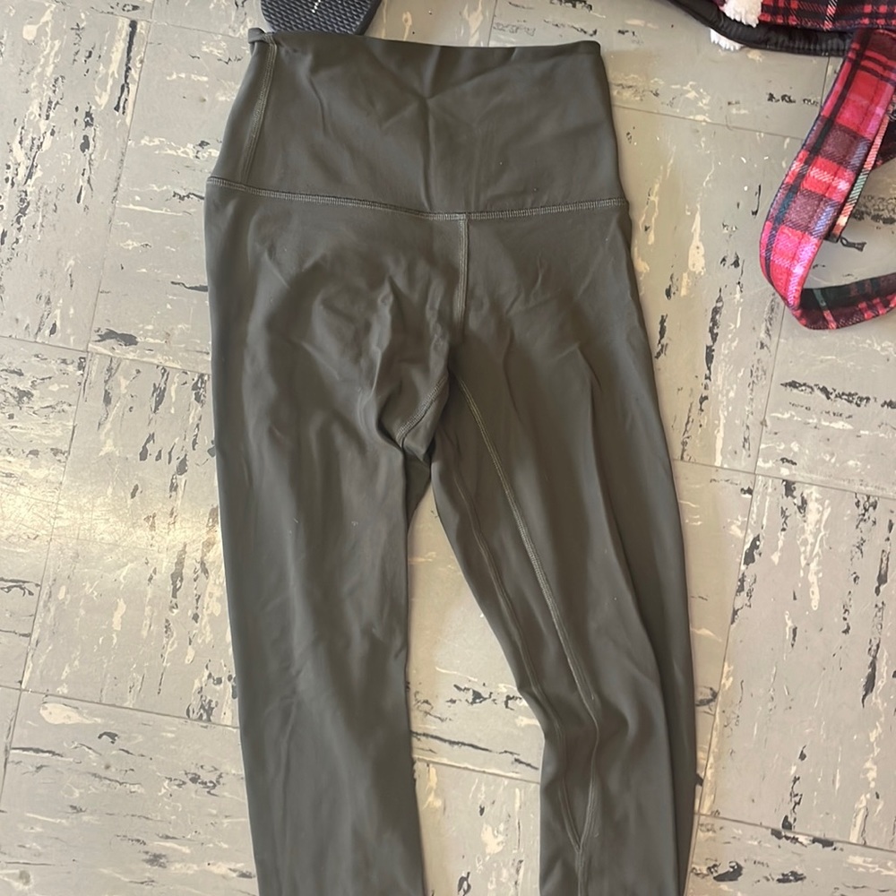Lululemon Align Leggings 28” Olive Green Size 2